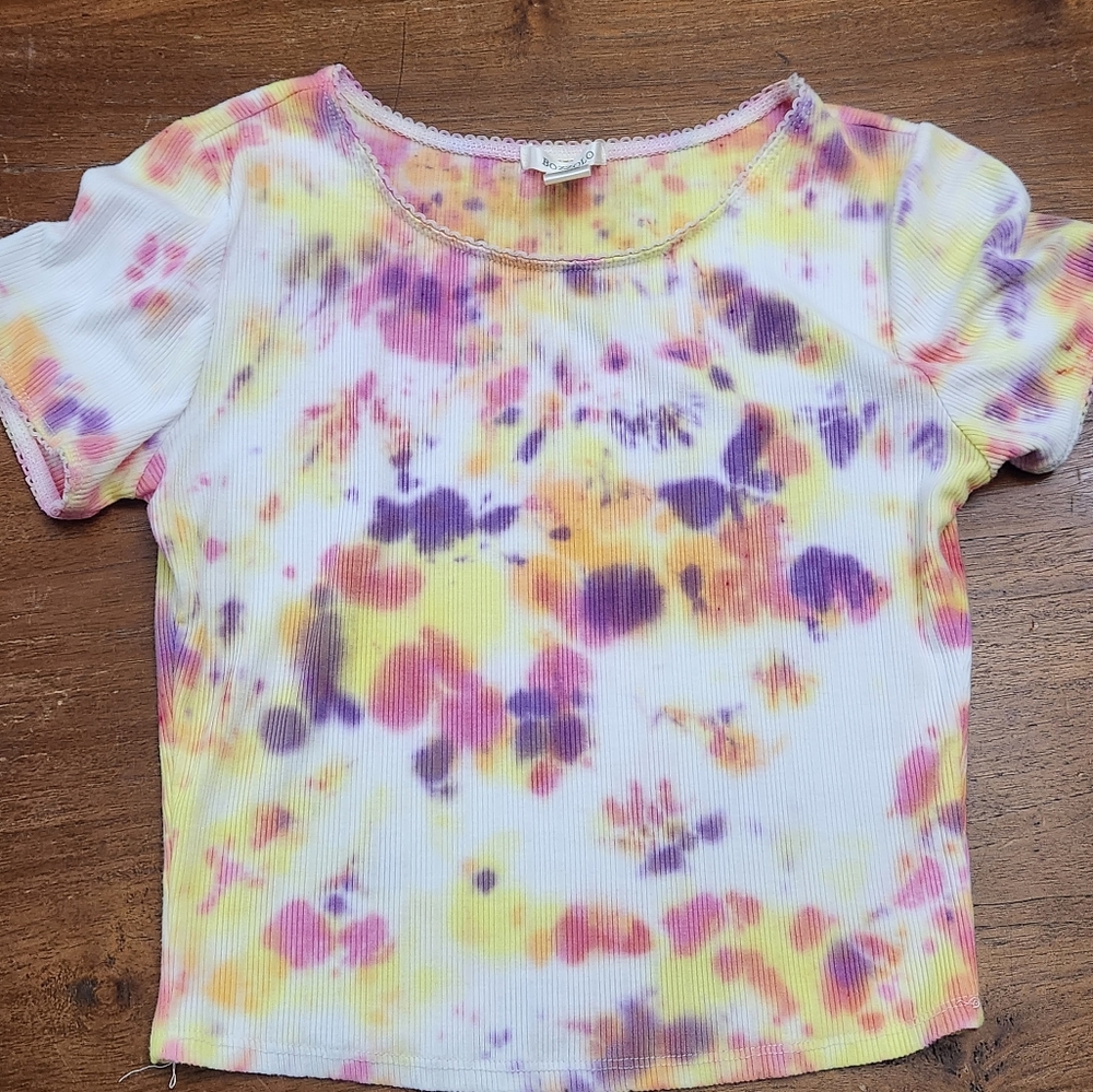 Bozzolo Tye Dyed Cropped Ripped Tee size Medium